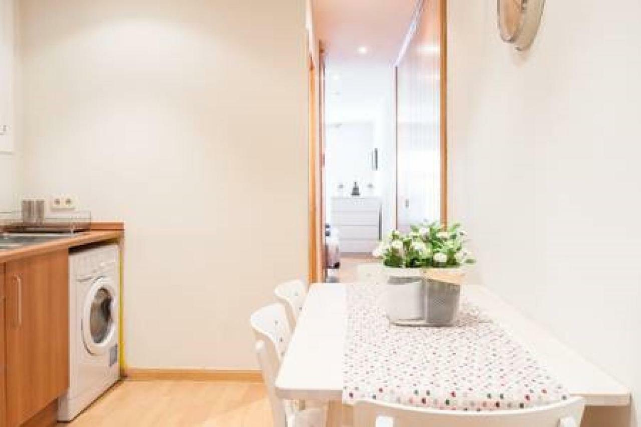 Nice Apartment Near Barcelona Center Exterior photo